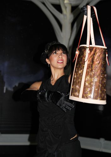 Ůģ_ʱй֮չ ģ͸ Ůģ͸ 2010йģ Ůģ͸_