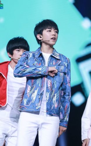 tfboys֮İ Ͳǽ