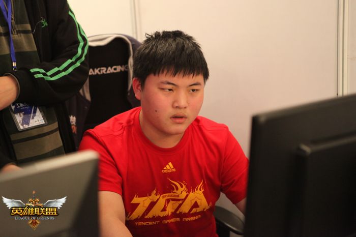 uzi OMGսӴСUZIܽһתiG